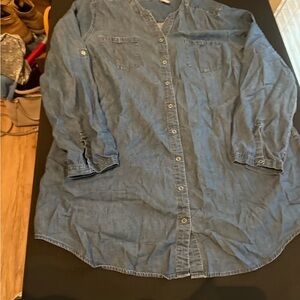 Casual Blue Button-Up Shirt